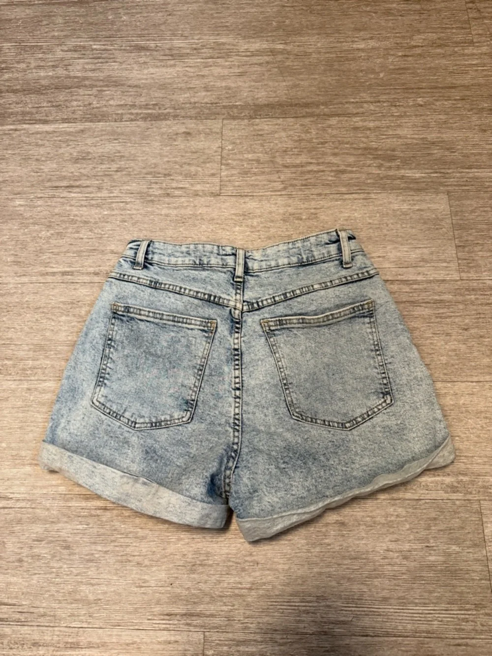 Cotton On High-Rise Light Blue Acid Wash Denim Shorts
